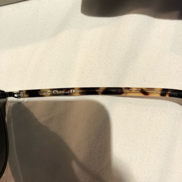 Dior Reflected Sunglasses - Picture 4 of 4